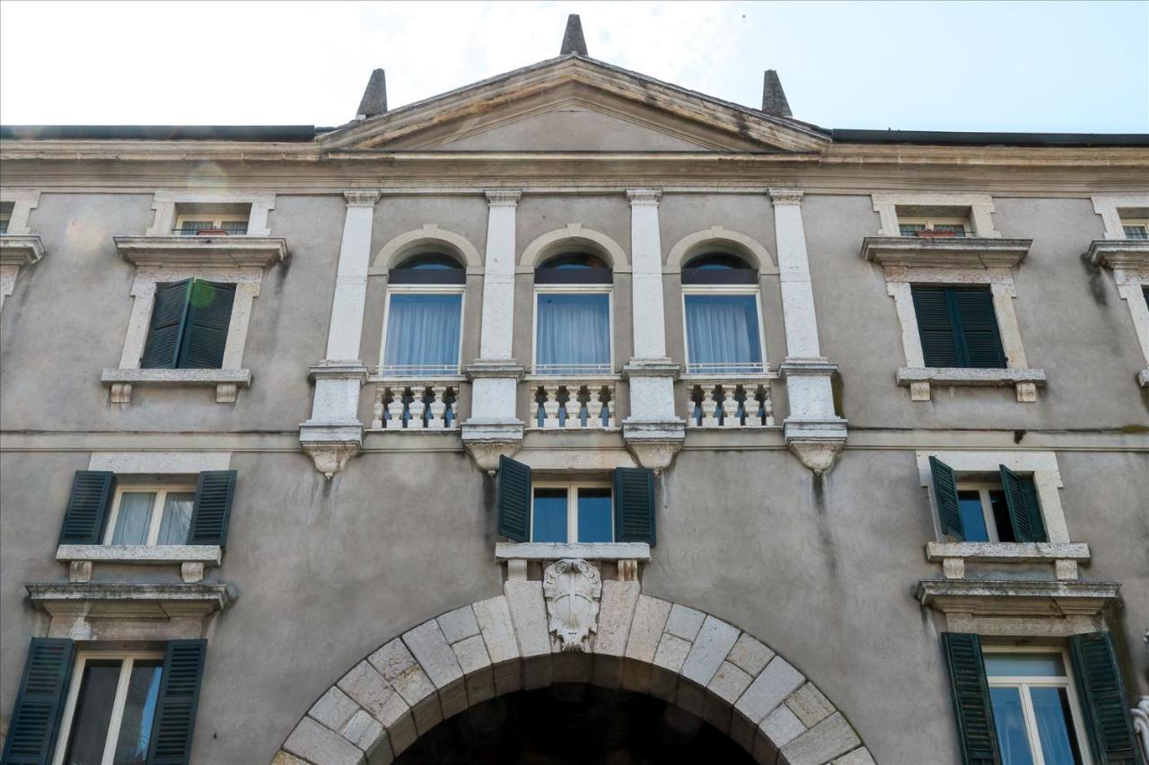 Domus Nova Palace - Italian Homing Верона Екстериор снимка